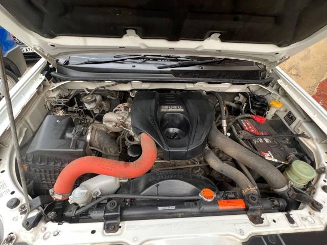 2014 Isuzu D-max 2.5TD Blade Double Cab 4x4 Auto